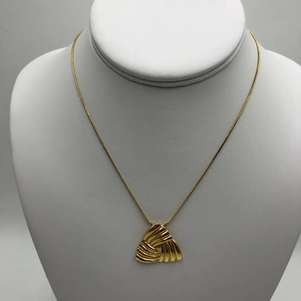 18K Gold Plated Women's Modern Texture Abstract Art Necklace Hypoallergenic
